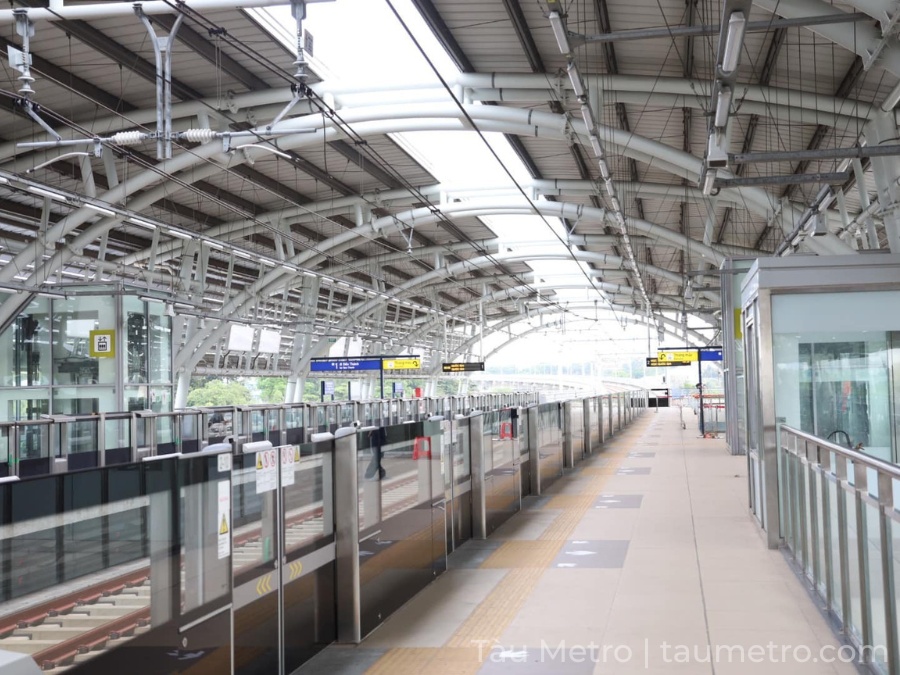hinh anh thuc te nha ga metro dai hoc quoc gia