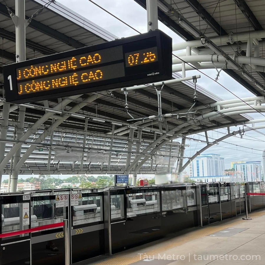 hinh anh thuc te nha ga metro khu cong nghe cao